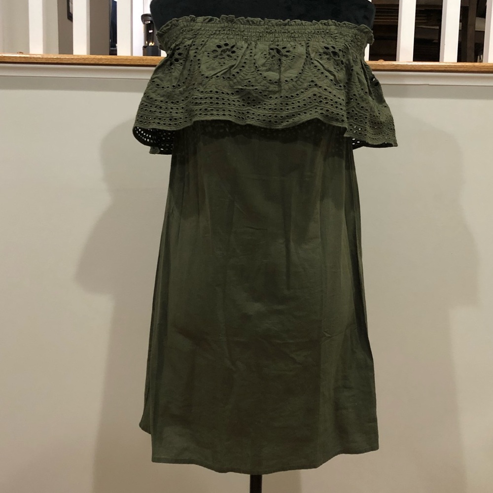 Dorothy Perkins Off the Shoulder Dress (size 2)